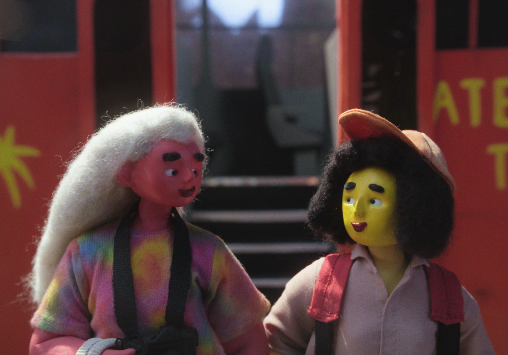 2 ICE CREAMS PLEASE Jasmine Elsen  - Animal Tank Ozù Productions